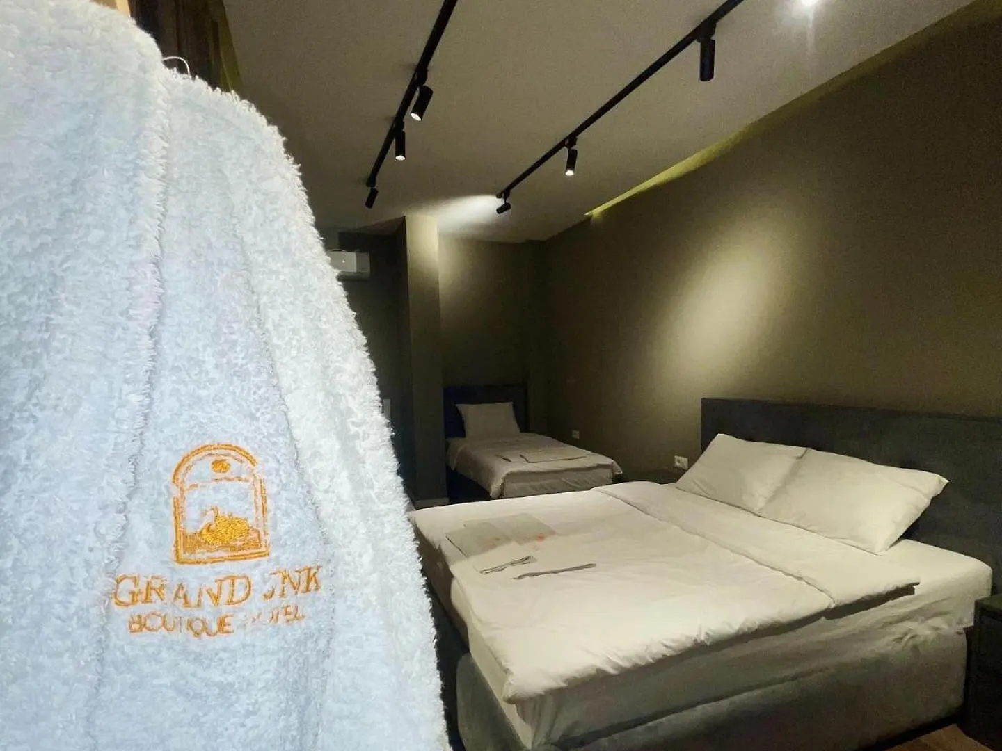 Grand Jnk Boutique Hotel Kukes 0*,